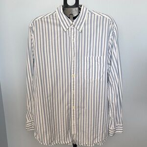 Club Room Men's Blue and White Striped Shirt